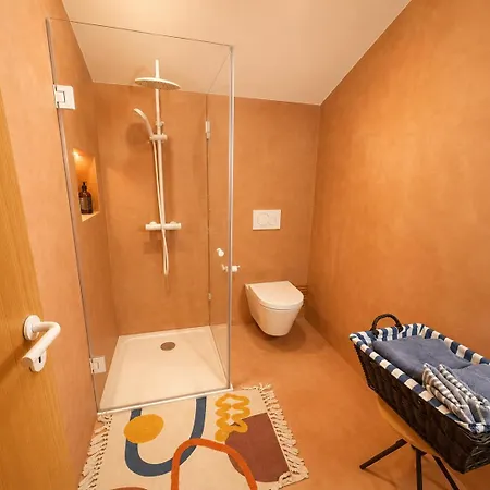 Family House Сетубал