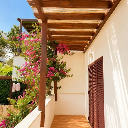 Family House سيتوبال